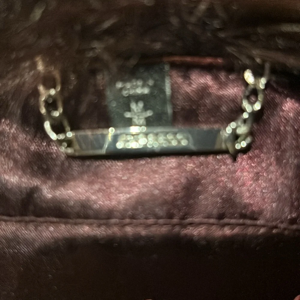 Express Burgundy Fur Vest - Picture 2 of 3